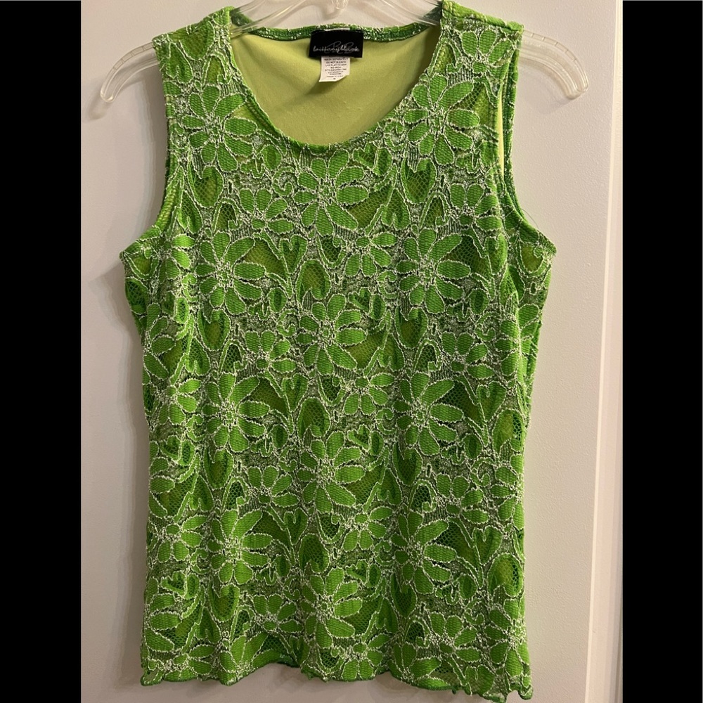 Brittany Black: Green lace shell Size S (EUC)